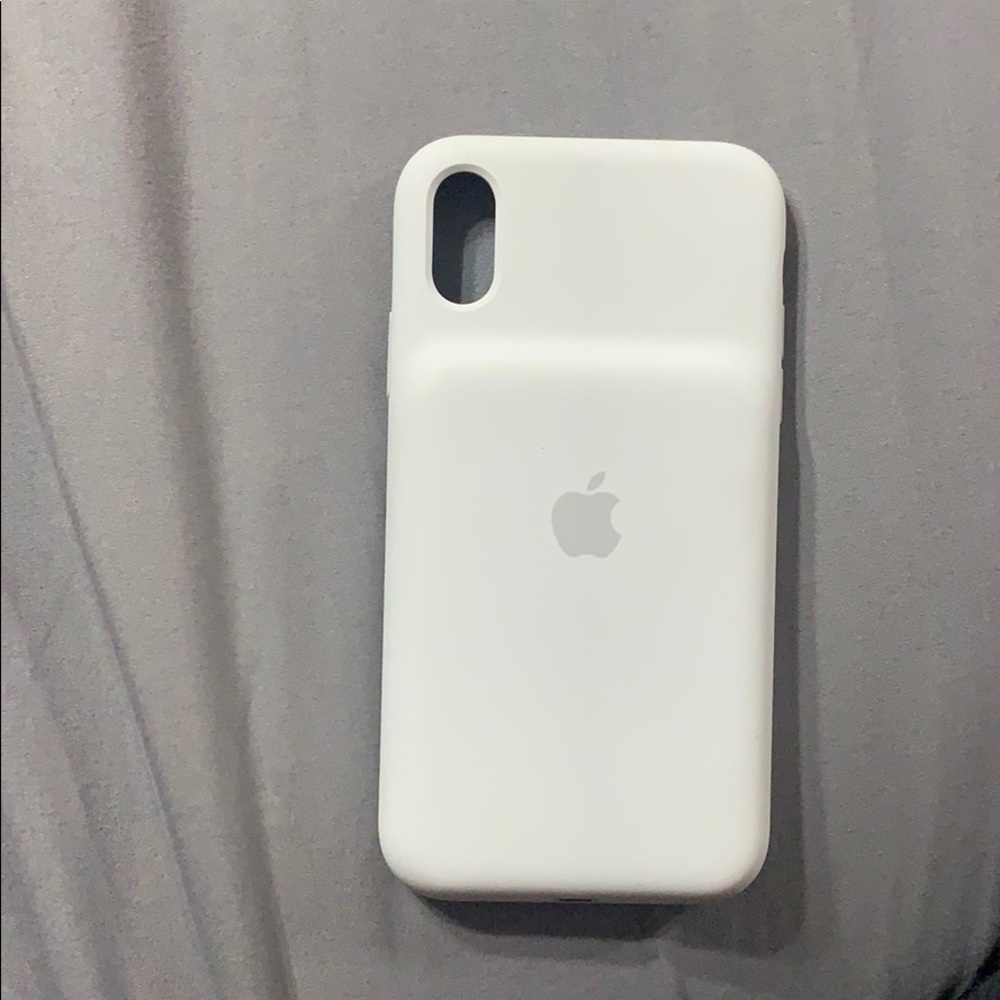 iPhone XR charging case